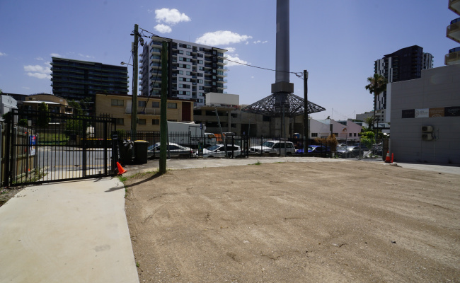 Car-Park-manning-street-south-brisbane,-74348,-326247_1649223869.4833.JPG