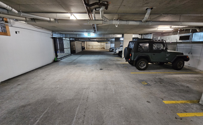 Car-Park-manning-street-south-brisbane-queensland,-110371,-555959_1791954912.8418.jpg