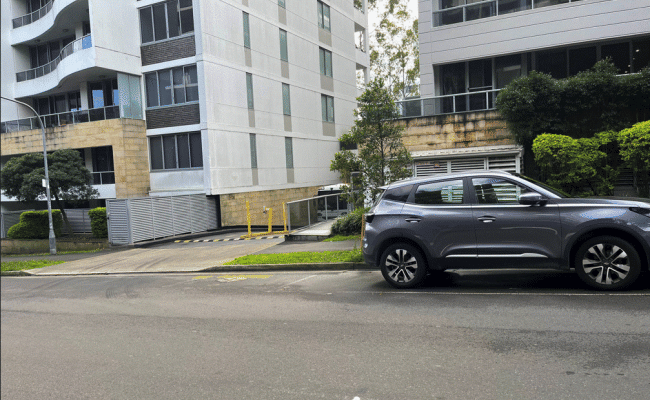 Car-Park-mary-street-rhodes-new-south-wales,-107835,-532979_1780033916.5064.gif