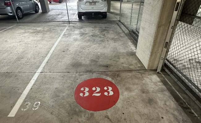 Car-Park-melbourne-street-south-brisbane-queensland,-106666,-525123_1774140011.8094.jpg