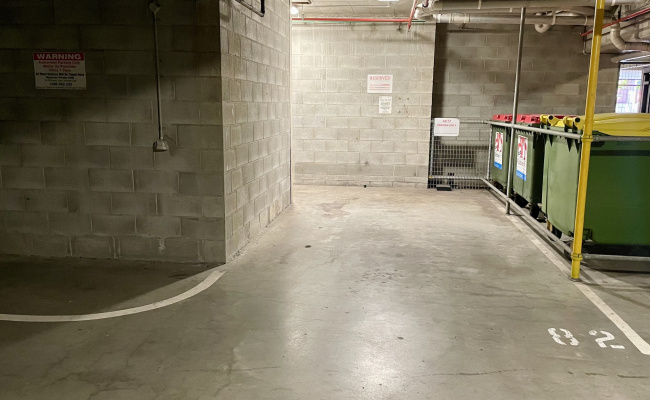 Car-Park-mollison-street-south-brisbane-queensland,-108462,-537139_1782867782.738.jpg