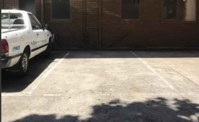 Car-Park-moubray-st-albert-park-vic-3206-australia,-81112,-115659_1548312208.9792.jpg
