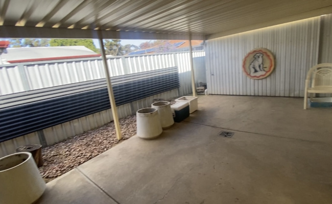 Car-Park-niven-drive-paralowie-south-australia,-100170,-484472_1743324561.0408.jpeg