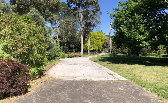 Car-Park-o-briens-lane-templestowe-victoria,-97431,-464825_1730607411.4432.jpeg