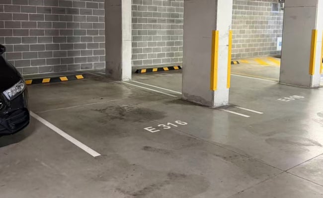 Car-Park-o-connor-street-chippendale-new-south-wales,-109131,-543429_1786253459.7895.jpg