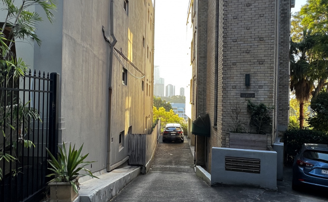 Car-Park-oak-lane-potts-point-new-south-wales,-99519,-480644_1740816981.4241.jpeg