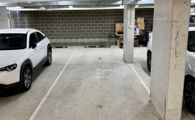 Car-Park-old-south-head-road-rose-bay-new-south-wales,-150592,-742667_1764566374.024.png