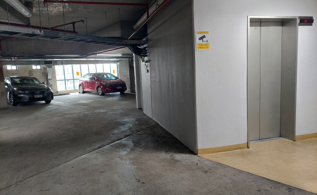 Car-Park-queen-street-brisbane-city-queensland,-94167,-442550_1717583963.6345.jpg