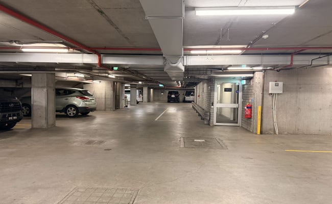 Car-Park-queen-street-melbourne-victoria,-107954,-533730_1780643815.7762.jpg