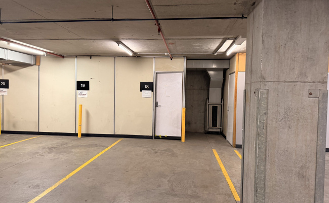 Car-Park-queen-street-melbourne-victoria,-109082,-542961_1785981627.6273.jpg