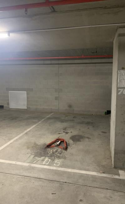 Car-Park-queens-lane-melbourne-victoria,-108698,-539081_1784156981.4612.jpg