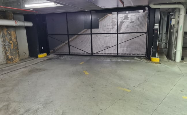 Car-Park-queens-road-melbourne,-30995,-519142_1770685481.4356.jpg