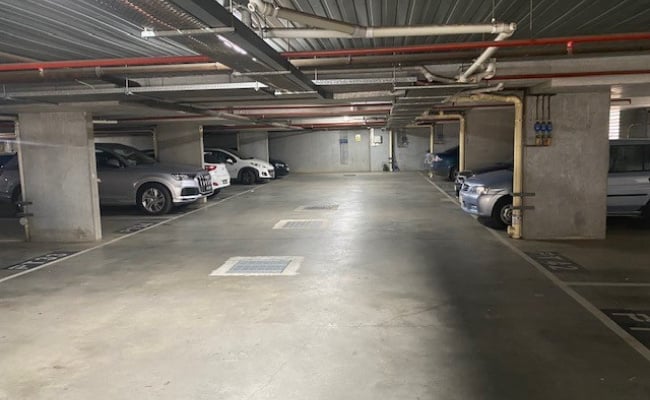 Car-Park-queensberry-street-carlton-victoria,-81933,-365404_1675650367.7442.jpg