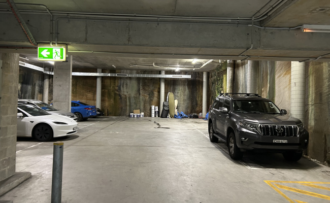 Car-Park-queenscliff-road-queenscliff-new-south-wales,-109372,-545803_1787308941.4345.jpg