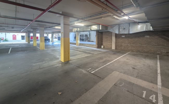 Car-Park-raglan-street-south-melbourne-victoria,-107488,-547381_1788146074.4235.jpg