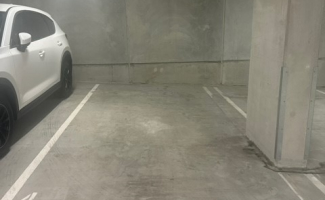 Car-Park-railway-terrace-milton-queensland,-96898,-461476_1728376461.2222.jpg