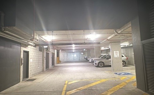 Car-Park-railway-terrace-milton-queensland,-96898,-461480_1728376468.0239.jpg