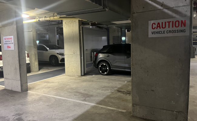 Car-Park-riley-street-surry-hills-new-south-wales,-88709,-405140_1697495621.2927.jpeg