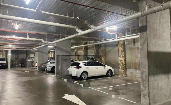 Car-Park-river-street-south-yarra-victoria,-107345,-529629_1777548871.6069.jpg