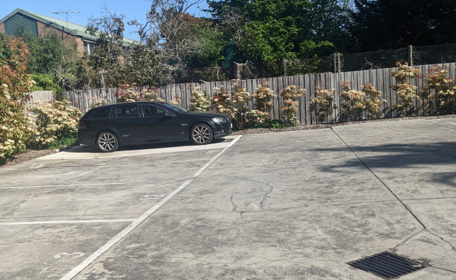 Car-Park-robinson-road-hawthorn-victoria,-88252,-401938_1695790548.0142.jpg