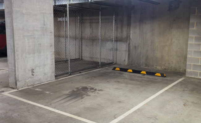 Car-Park-rosslyn-street-west-melbourne-victoria,-97845,-467622_1732598945.6347.jpg