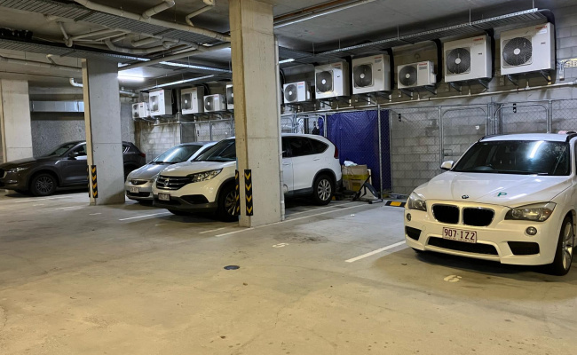 Car-Park-school-street-kelvin-grove-queensland,-100218,-484810_1743574207.3057.jpg