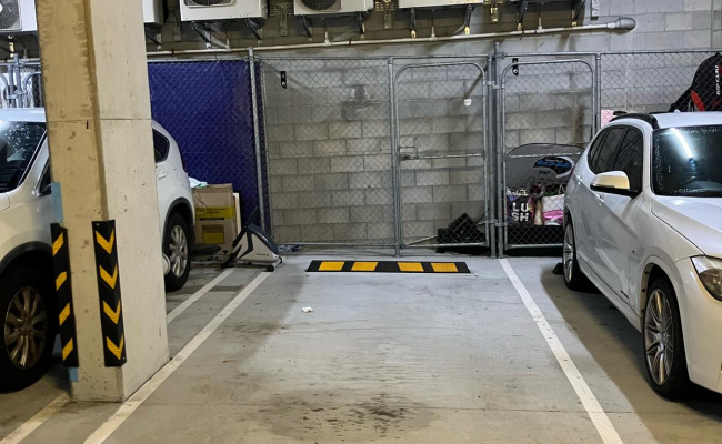 Car-Park-school-street-kelvin-grove-queensland,-100218,-484810_1743574227.7843.jpg