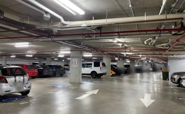 Car-Park-shoreline-drive-rhodes-new-south-wales,-108248,-537638_1783162144.2923.jpg
