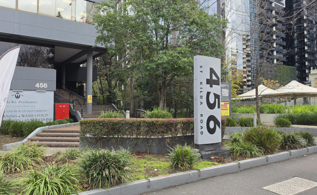 Car-Park-st-kilda-road-melbourne-victoria,-109183,-544086_1786517685.8787.jpg