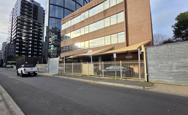 Car-Park-st-kilda-road-melbourne-victoria,-109183,-544086_1786517696.5622.jpg