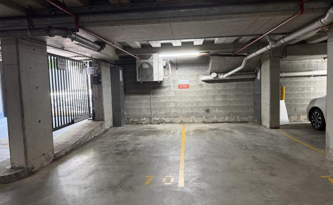 Car-Park-strathallen-avenue-northbridge-new-south-wales,-110044,-552274_1790306935.023.jpg