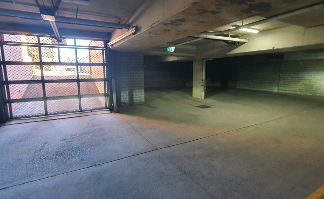 Car-Park-sydney-road-balgowlah-new-south-wales,-94641,-446345_1719555744.843.jpg