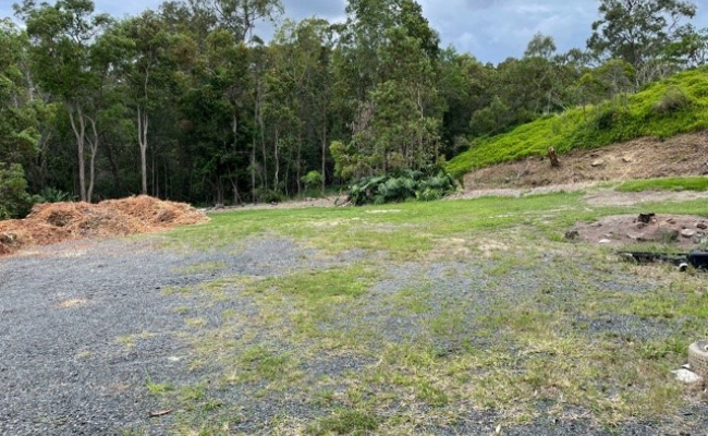 Car-Park-tarrant-drive-mudgeeraba-queensland,-114545,-326910_1637462646.3594.jpg