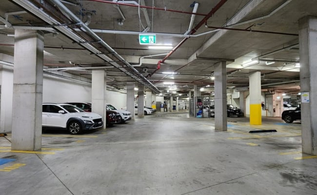 Car-Park-terry-road-rouse-hill-new-south-wales,-108641,-539042_1784111449.2572.jpg