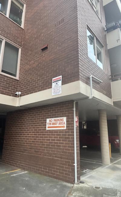 Car-Park-the-avenue-windsor-victoria,-109450,-546890_1787879375.6017.jpg