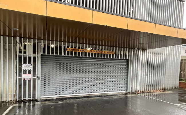 Car-Park-toorak-road-south-yarra,-108263,-535793_1782028172.1027.jpg