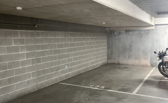 Car-Park-toorak-road-south-yarra,-108263,-535795_1782028213.157.jpg
