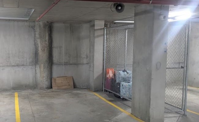 Car-Park-urquhart-street-coburg-victoria,-110225,-554550_1791287253.5779.jpg