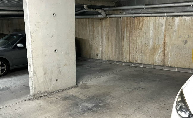 Car-Park-villiers-street-north-melbourne-victoria,-142769,-687395_1747706221.1685.jpg