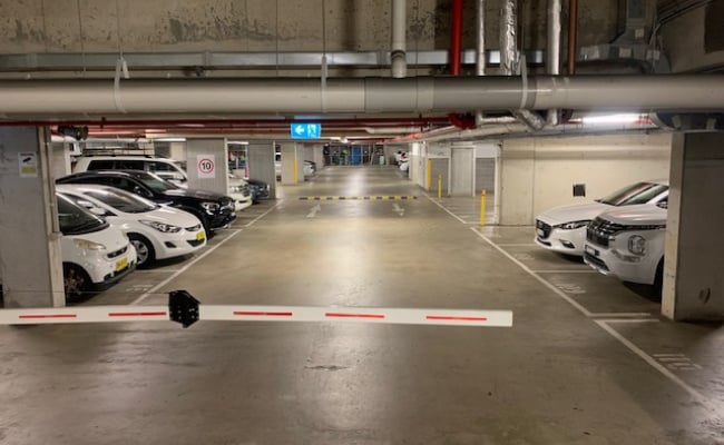Car-Park-waitara-avenue-waitara-new-south-wales,-106808,-526131_1774864544.4445.jpg