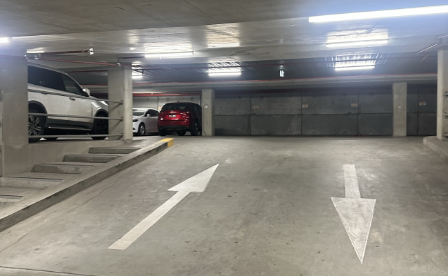 Car-Park-waterview-walk-docklands-victoria,-110224,-554327_1791201039.341.jpg