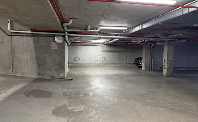 Car-Park-whiteman-street-southbank-victoria,-157956,-814699_1792468398.0514.JPG