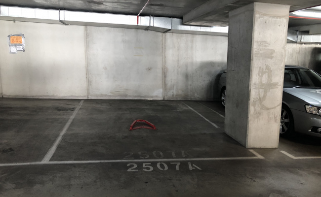 Car-Park-whiteman-street-southbank-victoria,-93194,-435944_1713917572.7242.jpeg