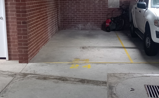Car-Park-wingfield-avenue-crawley-western-australia,-94975,-448182_1720626985.5377.jpg