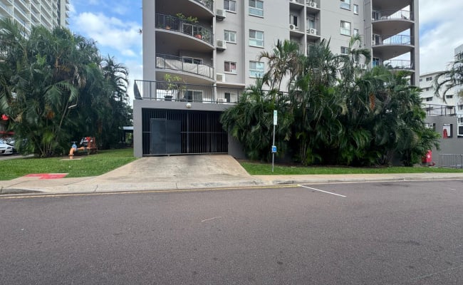 Car-Park-woods-street-darwin-northern-territory,-109769,-549253_1788936981.5077.jpg