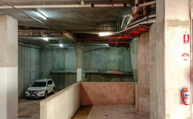 Car-Park-woods-street-darwin-northern-territory,-59412,-240758_1591099172.8664.jpg