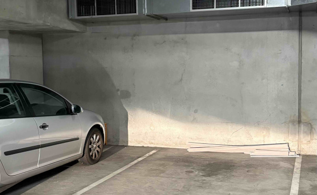 Car-Park-wreckyn-street-north-melbourne-victoria,-108205,-535406_1781756942.5132.jpg